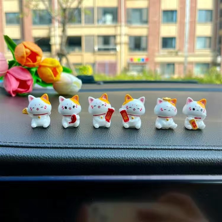 Car Japanese Lucky Cat Ornamen - Interior Design Japan ulasan dan harga